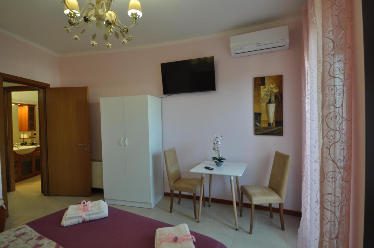 Apartamento Boat Dreams , Garden Relax Matino Exterior foto