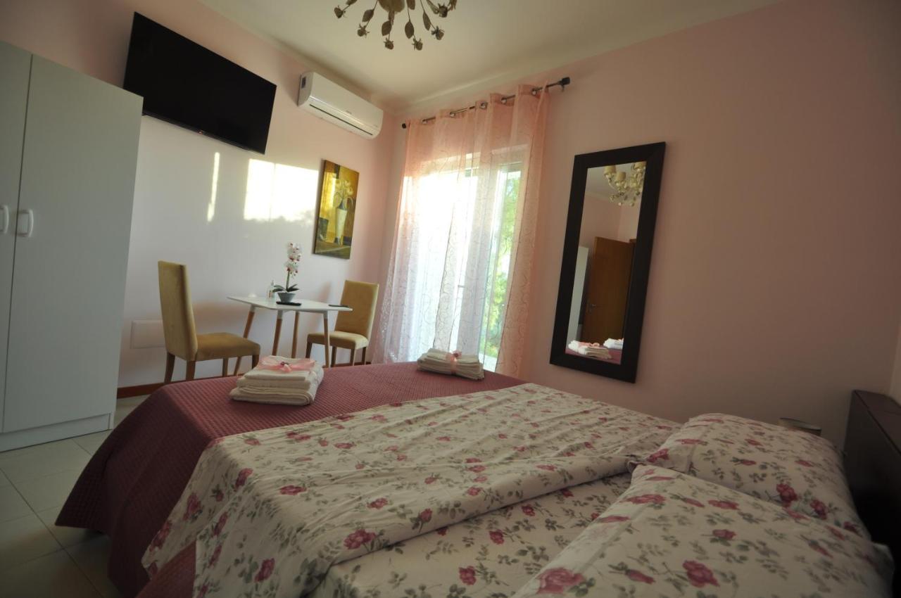 Apartamento Boat Dreams , Garden Relax Matino Exterior foto